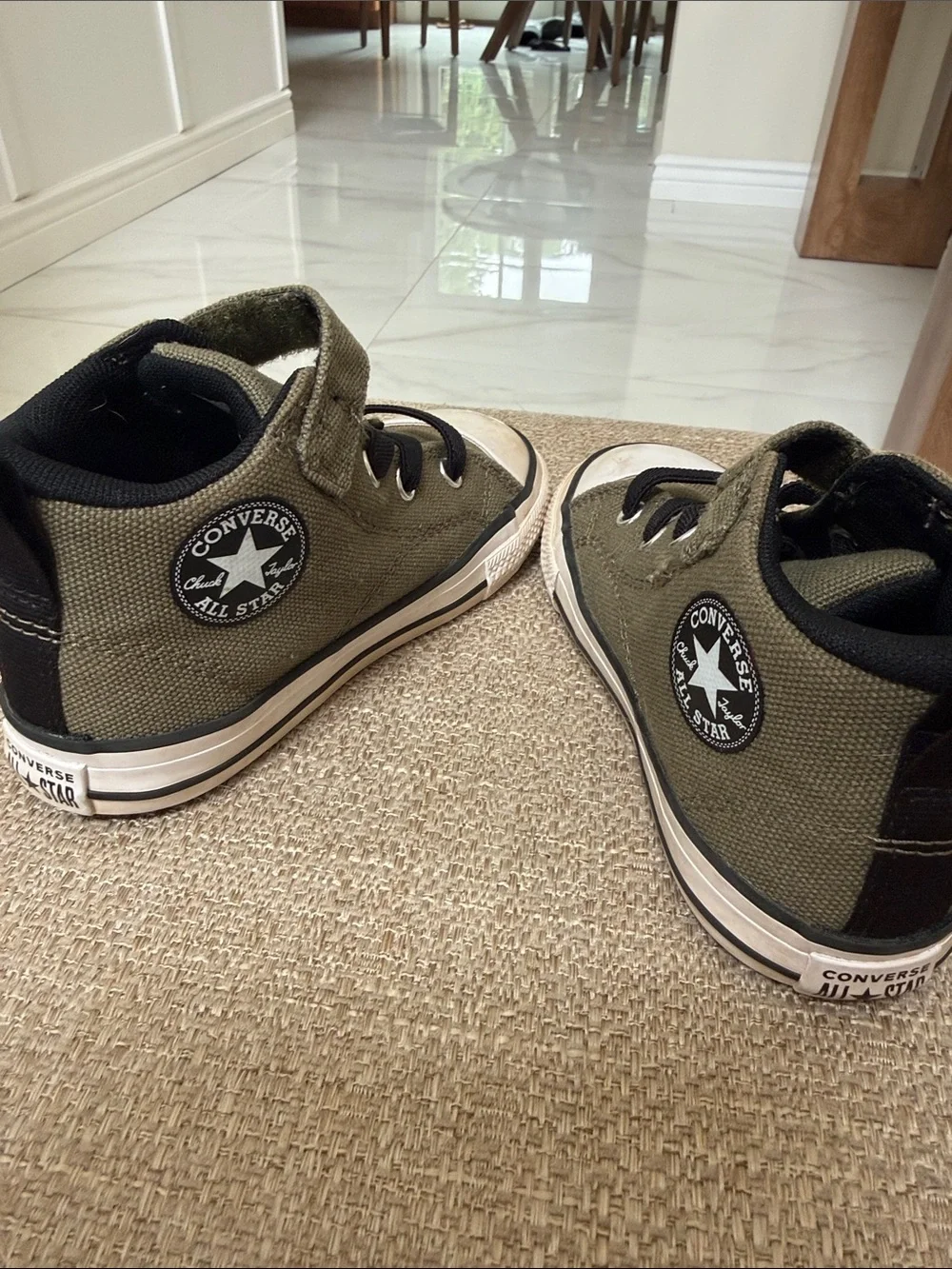 Converse classic low